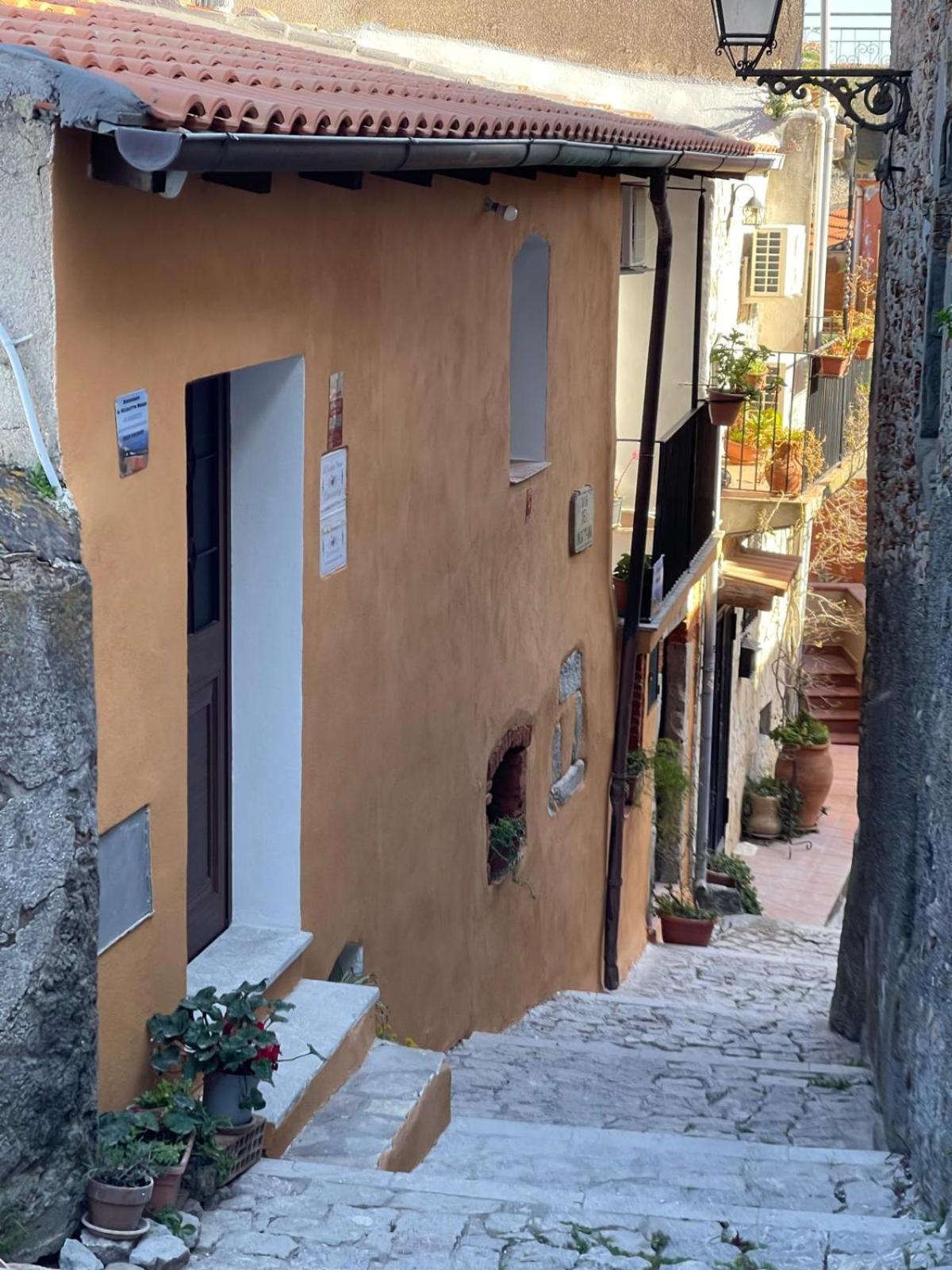 Al Vicoletto House Vila Forza dʼAgro Exterior foto